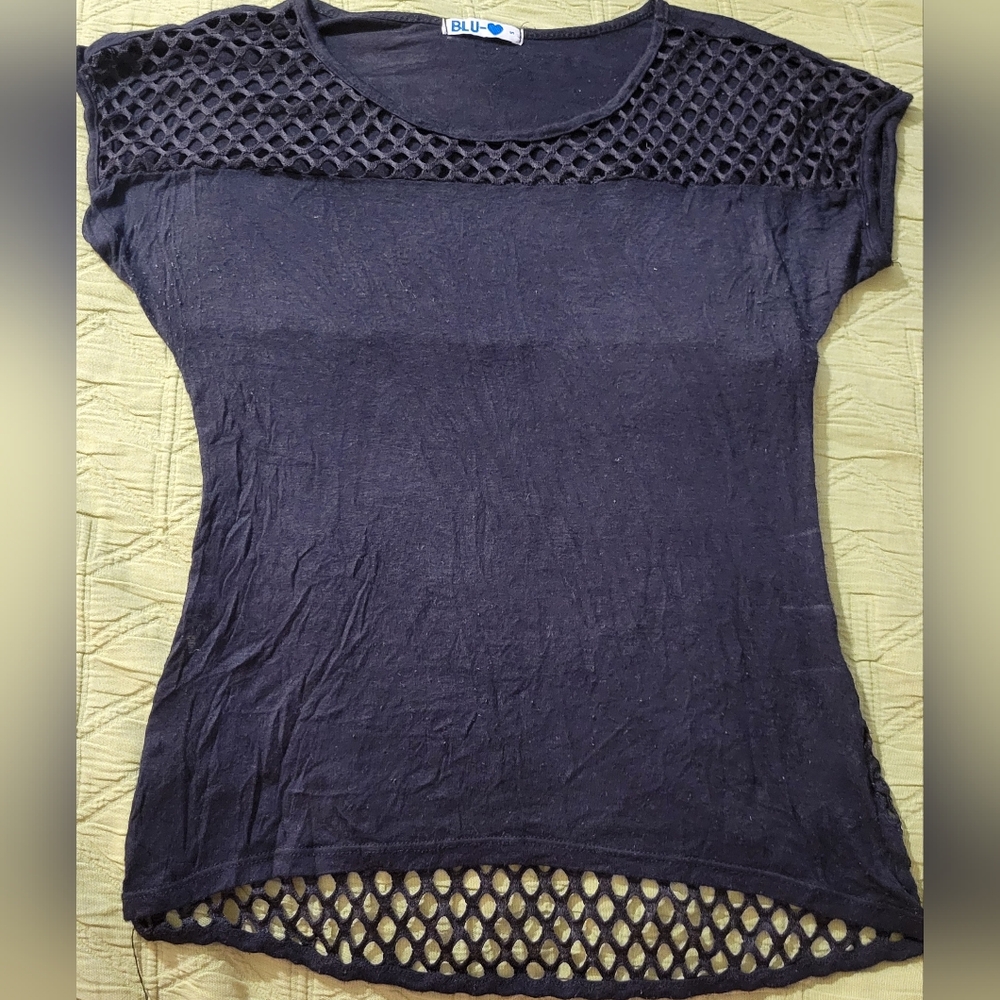 Blu heart womens size small
